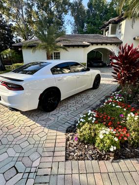 2016 Dodge Charger SE