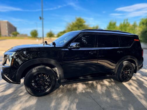 Black 2025 Nissan Armada 4x4 PRO-4X