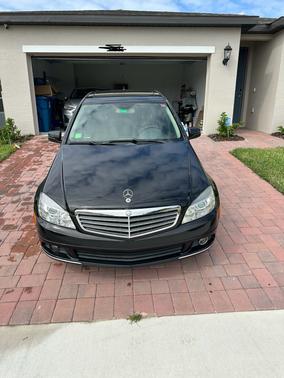 2011 Mercedes-Benz C-Class C 300 4MATIC Luxury