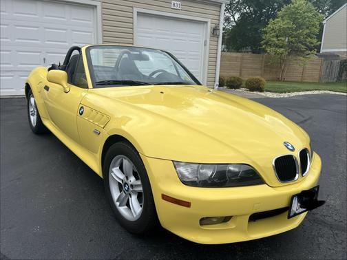 Yellow 2000 BMW Z3 2.3 Roadster