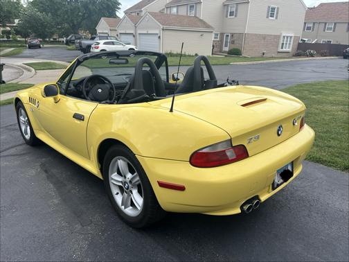 Yellow 2000 BMW Z3 2.3 Roadster