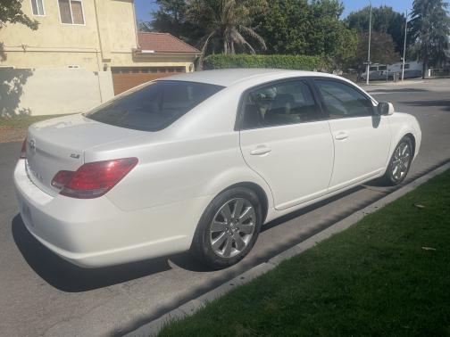 2007 Toyota Avalon XLS