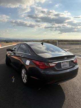 2011 Hyundai SONATA Limited