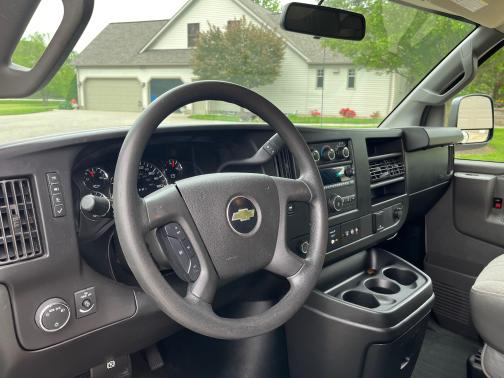 2017 Chevrolet Express 3500 LT