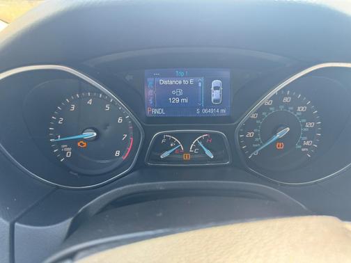 Black 2014 Ford Focus SE