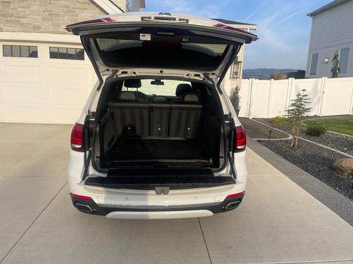White 2018 BMW X5 xDrive35i