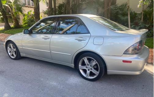 Silver 2002 Lexus IS 300 Base