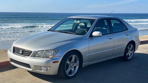 Silver 2002 Lexus IS 300 Base