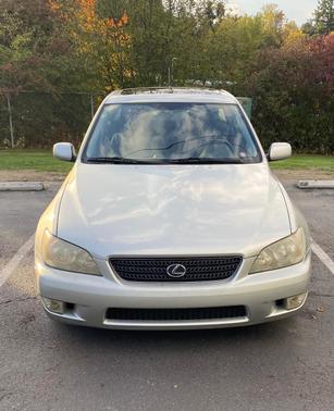 Silver 2002 Lexus IS 300 Base