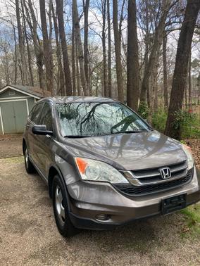 Gold 2010 Honda CR-V LX