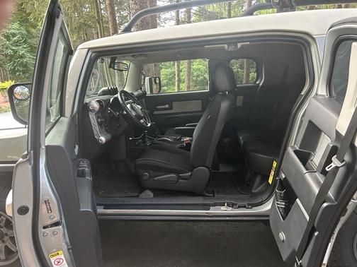 2010 Toyota FJ Cruiser Base