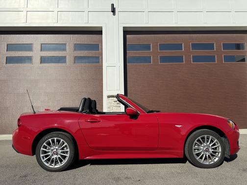 2018 FIAT 124 Spider Classica