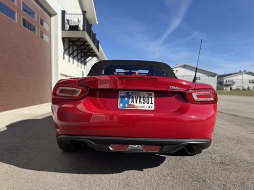 2018 FIAT 124 Spider Classica