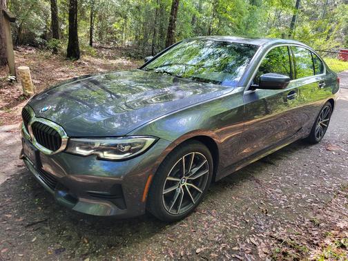 Gray 2019 BMW 330 i