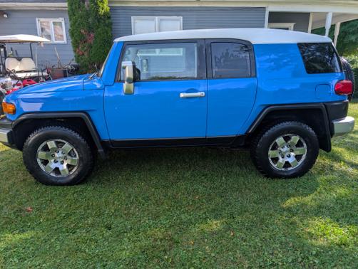 2007 Toyota FJ Cruiser Base