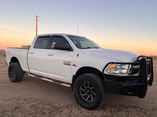 2018 RAM 2500 SLT