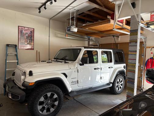 White 2018 Jeep Wrangler Unlimited Sahara