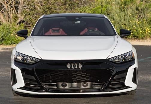 2022 Audi RS e-tron GT Base