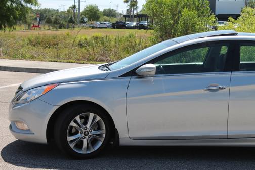 2012 Hyundai SONATA Limited
