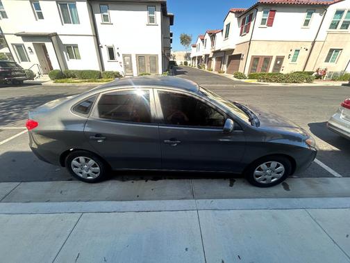 Gray 2008 Hyundai ELANTRA SE