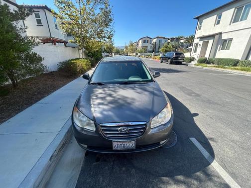 Gray 2008 Hyundai ELANTRA SE