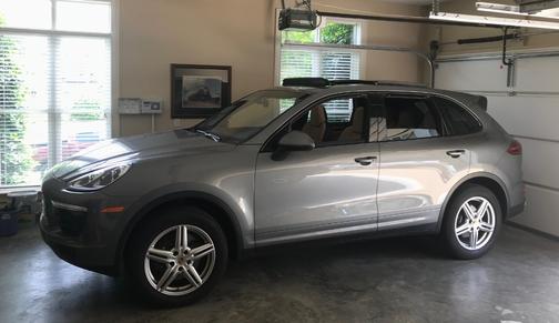 2016 Porsche Cayenne Cayenne