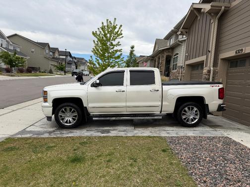 White 2015 Chevrolet Silverado 1500 High Country