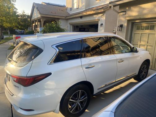 2017 INFINITI QX60 Base