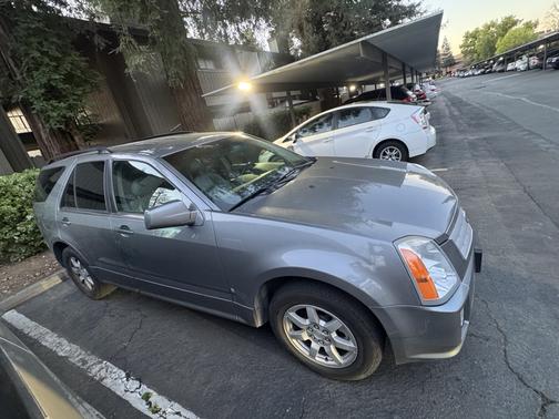 Gray 2006 Cadillac SRX V6