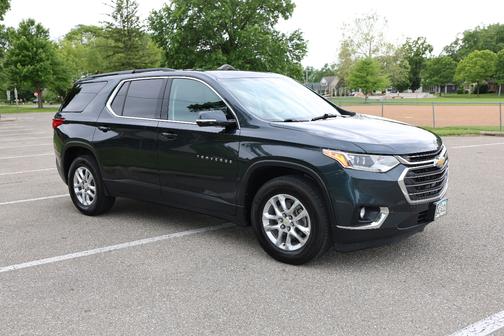 Blue 2019 Chevrolet Traverse LT Cloth