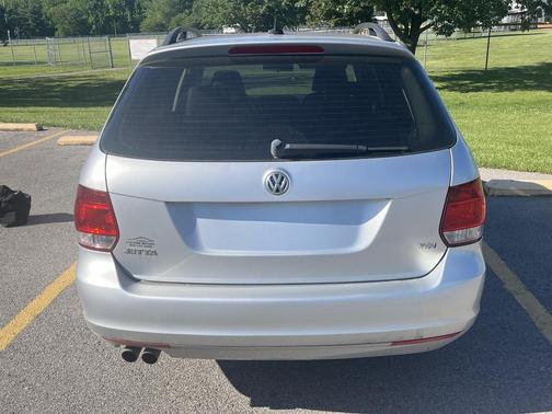 Silver 2013 Volkswagen Jetta SportWagen TDI