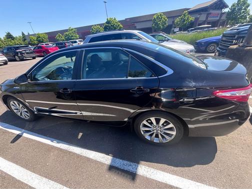 2015 Toyota Camry Hybrid XLE