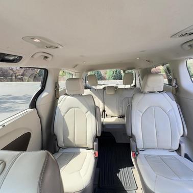 Gray 2018 Chrysler Pacifica Touring-L