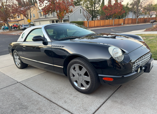 2002 Ford Thunderbird Deluxe