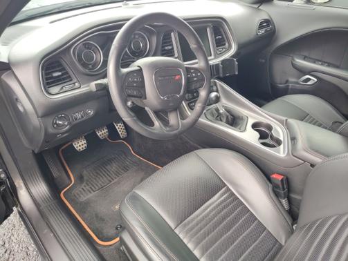 2015 Dodge Challenger SXT Plus