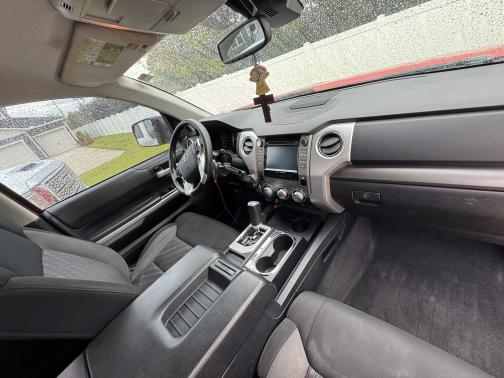 2018 Toyota Tundra SR5