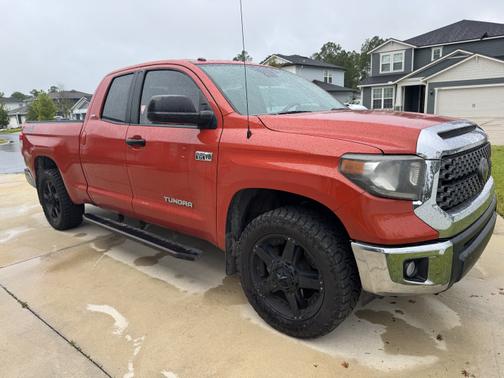 2018 Toyota Tundra SR5