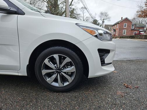 2022 Kia Rio S