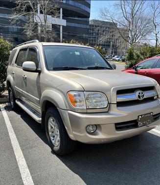 2005 Toyota Sequoia SR5