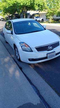 White 2009 Nissan Altima Hybrid Base