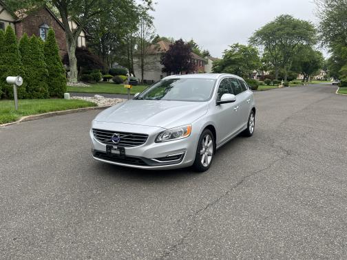 2017 Volvo V60 T5 Premier