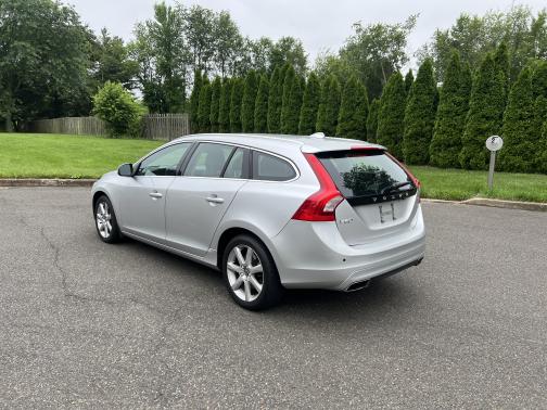 2017 Volvo V60 T5 Premier
