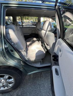 Green 2005 Toyota Highlander Limited