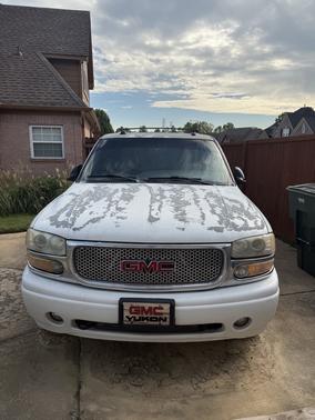 2004 GMC Yukon Denali