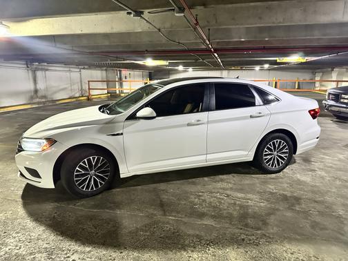 White 2019 Volkswagen Jetta 1.4T SEL