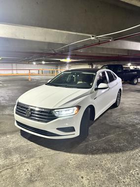 White 2019 Volkswagen Jetta 1.4T SEL