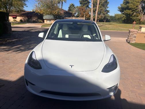 2025 Tesla Model Y Long Range AWD