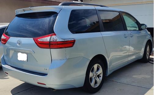 2015 Toyota Sienna LE