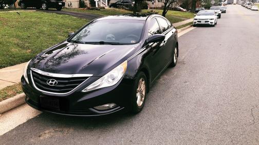 2013 Hyundai SONATA GLS