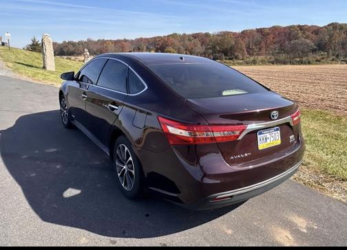 2018 Toyota Avalon Hybrid Limited